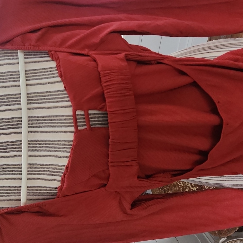 Fiestar Open Back Ruched Sides Dress - Picture 4 of 7